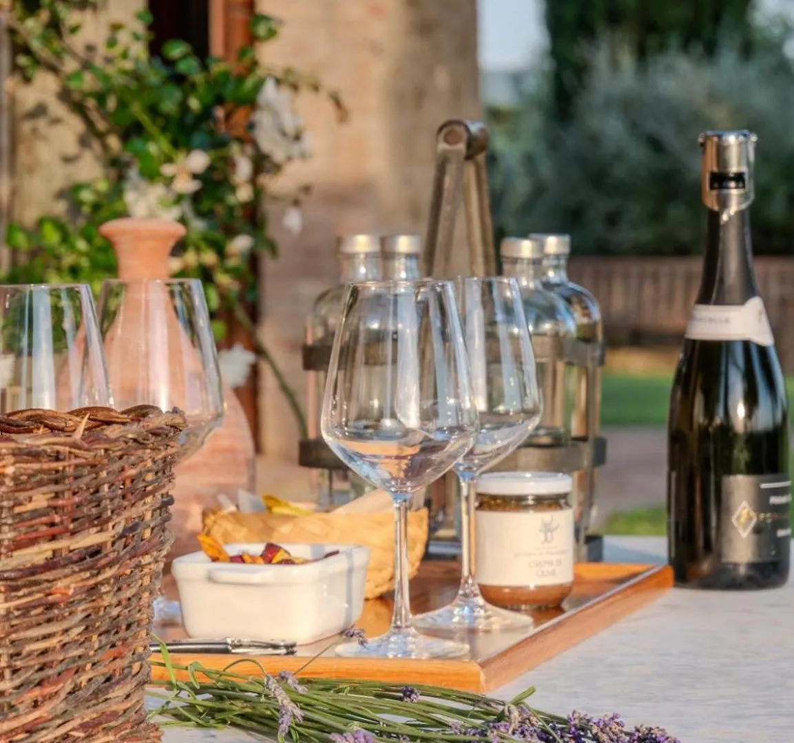 Bauernhof Podere le Mezzelune Bibbona Italien