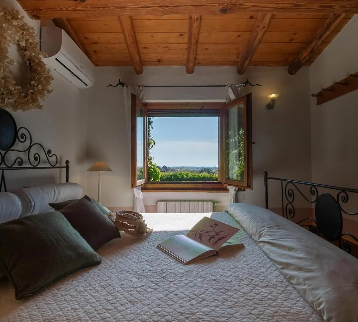 Podere le Mezzelune Bibbona 0*,  Italia