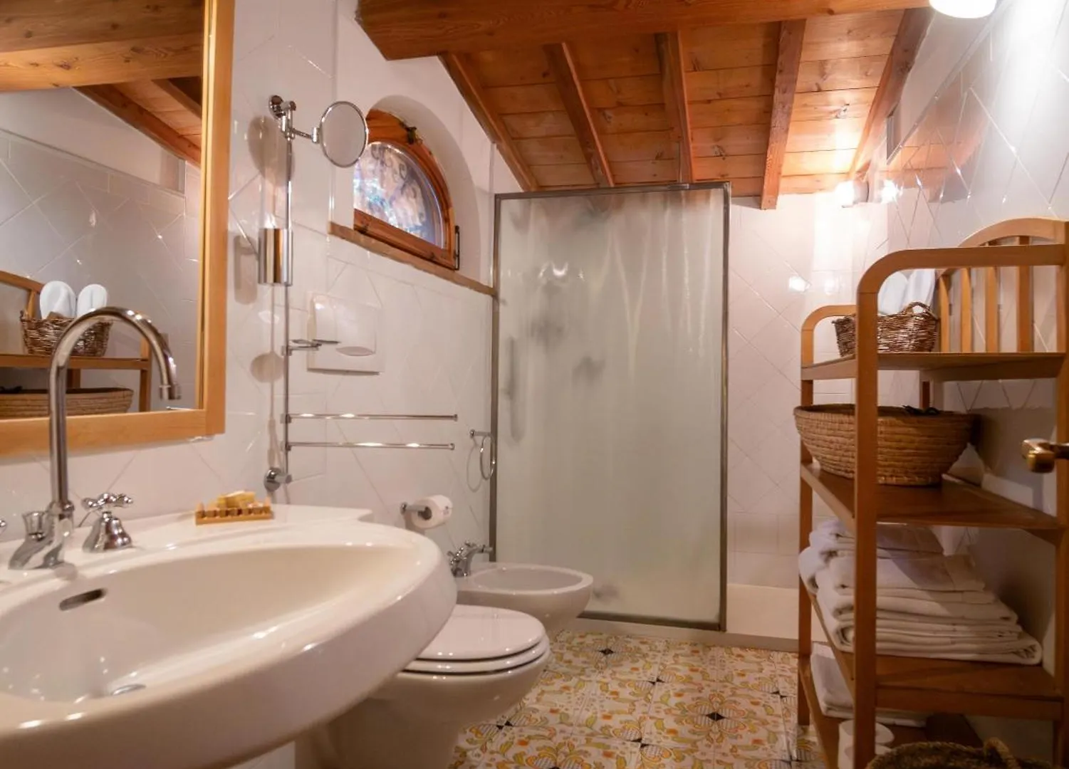 Podere Le Mezzelune Bibbona Farm stay